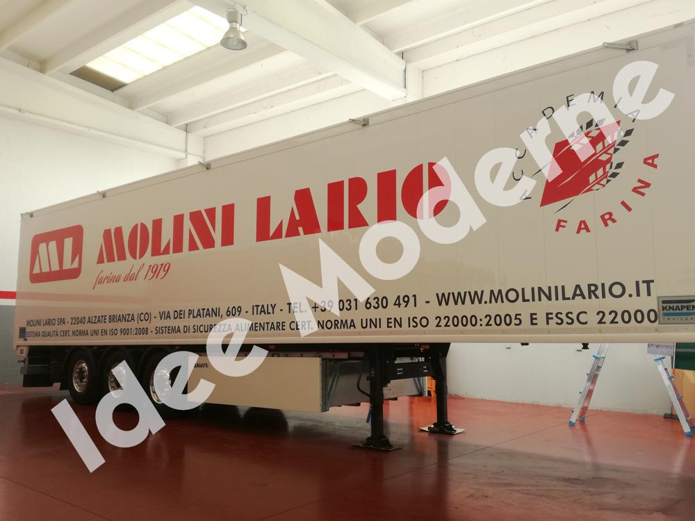 Furgone brandizzato con grafica pubblicitaria personalizzata Varese
