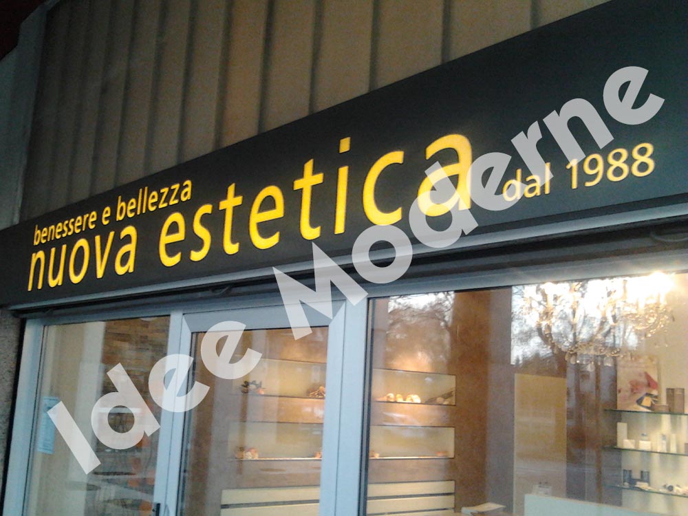 Installazione insegna LED per attività commerciale provincia Varese