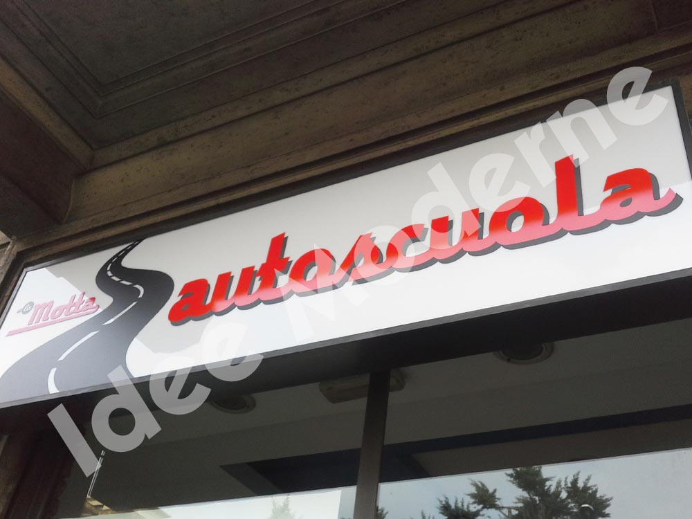 Installazione insegna LED per attività commerciale provincia Varese