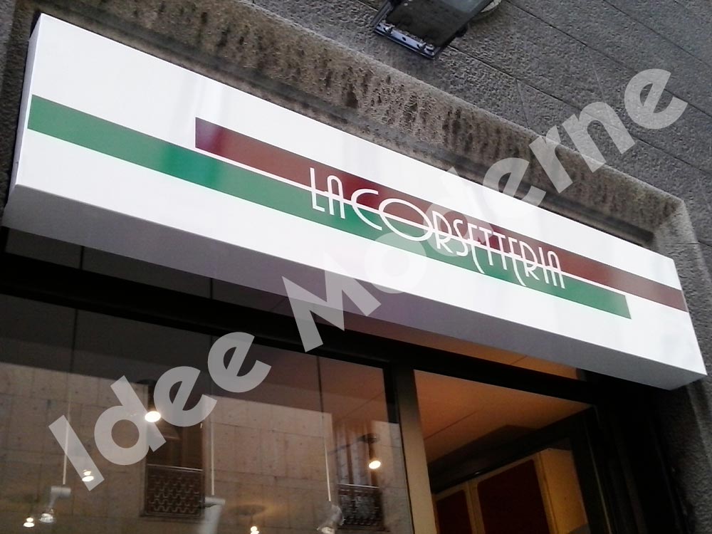 Insegna pubblicitaria per negozio Varese con logo personalizzato