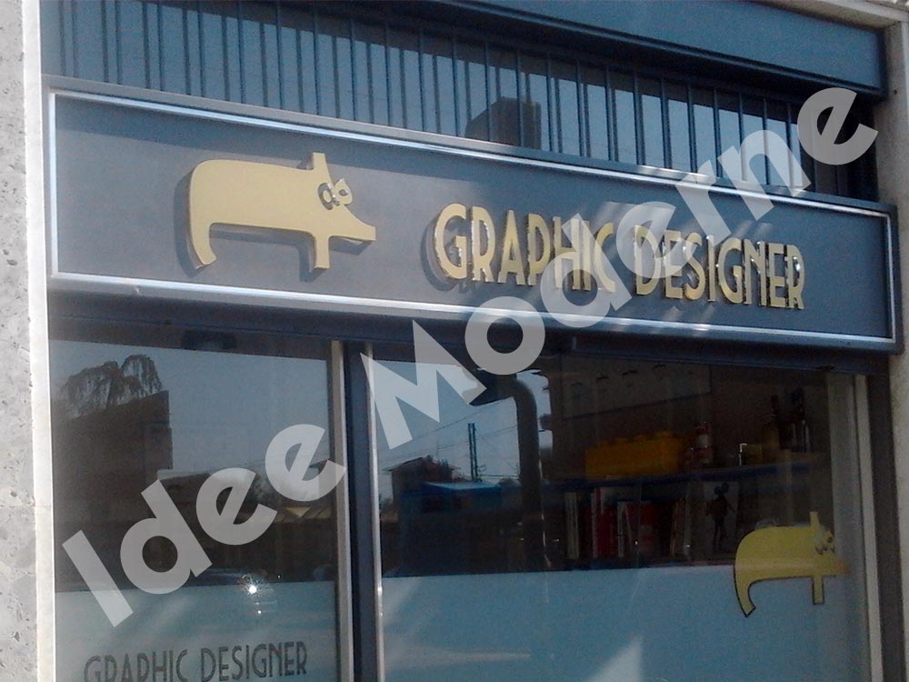 Insegna pubblicitaria per negozio Varese con logo personalizzato