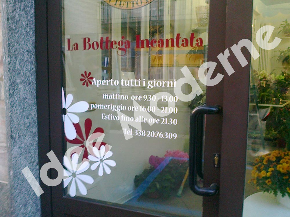 Prespaziati adesivi in PVC per vetrina negozio Varese