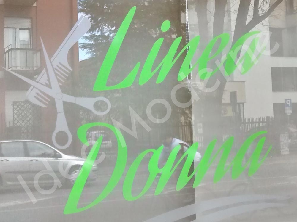 Scritte adesive in PVC per vetrina Gallarate