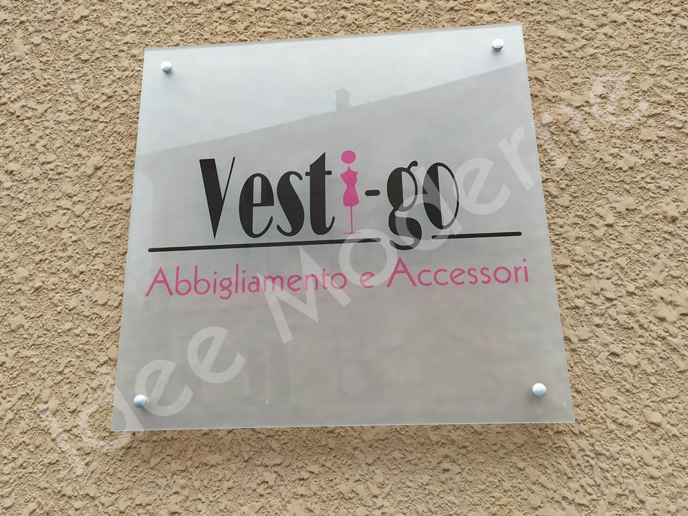 Targa in alluminio con logo aziendale personalizzata Varese