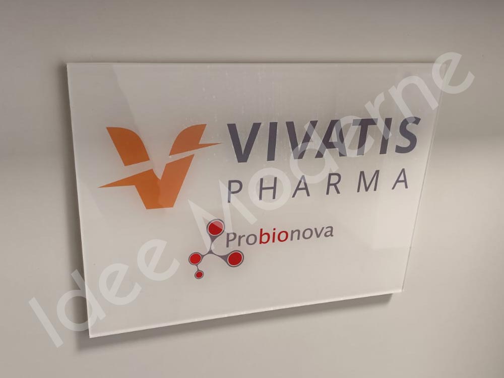 Targa personalizzata in plexiglass per ufficio Varese