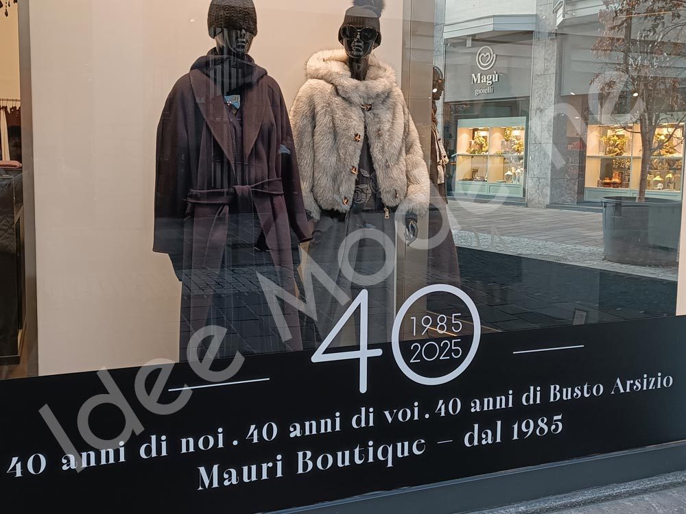 Vetrofanie personalizzate per negozio Busto Arsizio